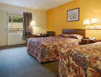 Super 8 By Wyndham Caryville Tn Quarto foto
